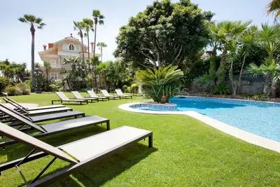 Image de Superbe villa en bord de mer - climatisation, maison d'hĂ´tes, wifi