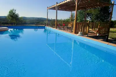 Image de Grande maison, Piscine, rivière, entre mer & montagne, 150 hectares