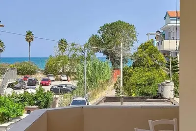 Image de Residence Efferre à 50 mètres de la mer Appartement de 150 mètres carrés