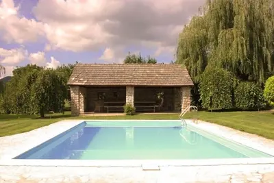 Image de Maison \/ villa - Káptalantóti
