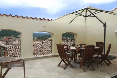 Image de Grande maison de village avec terrasse tropézienne pour 8 personnes