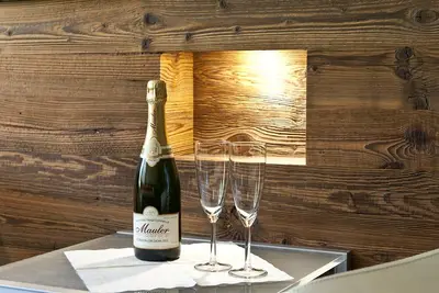 Image de 4 **** studio Castor Zermatt 30m ^ 2