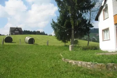 Image de Grande maison de vacances indépendante, conviviale et familiale, emplacement de rêve, St Gallen, WiFi