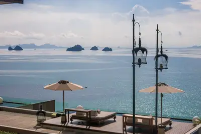 Image de Villa à Resort 5 étoiles avec vue sur la mer