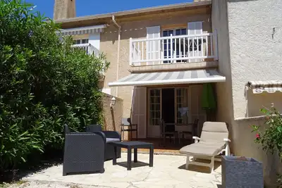 Image de Maison Saint Raphael  Prox. Plages et Commerces. Wifi. Clim.