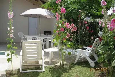 Image de maison tout confort renovée dans zone residentielle calme