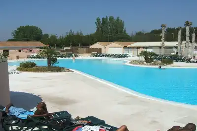 Image de Maison climatisée en bord de mer. Espaces Ludiques Inclus Avril A Septembre.