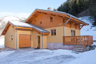 Chalet tout confort avec Sauna Privé