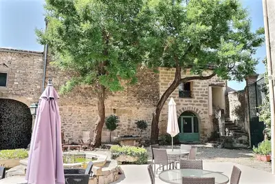 Image de Les 4 Appartements Avec Piscine, 16 Personnes, 5 Mn d'Uzes