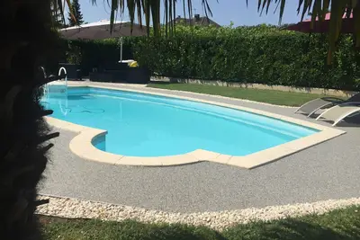 Image de Villa avec piscine privatisée à Moirans, proche montagnes et lacs, 2 à 6 pers