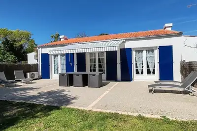 Image de Maison 6 personnes avec piscine et jardin, à 200m de la mer!