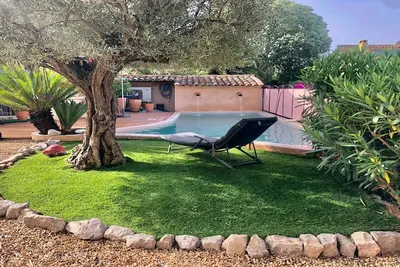 Image de Maison pour 4\/5 personnes - Piscine privée - Climatisation - WiFi - Plage - Sainte Maxime