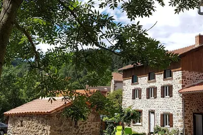 Image de Decouvrir l'Auvergne dans un petit village calme de Haute Loire