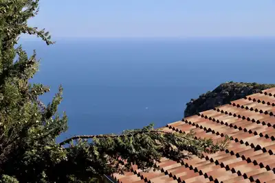 Image de Joli studio, situation exceptionnelle, mer et montagne. entre Nice et Monaco.