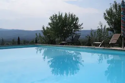 Image de Belle maison, sur terrain 2500m² avec piscine privée, 4 chambres, 8 couchages