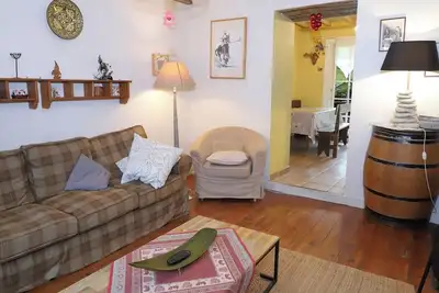 Image de Appartement en duplex au 1er étage dans maison de village proche du centre.