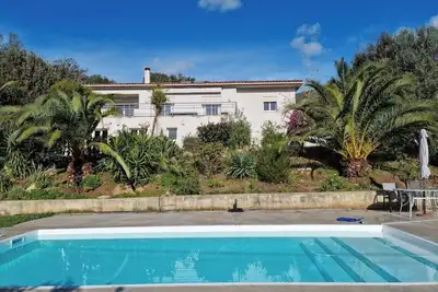 Image de T2, Rez de villa climatisé à la Campagne, proche Ajaccio, piscine 8\/4 mètres.