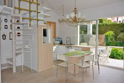 Image de Duplex dans Villa avec grand Jardin - Barbecue - Sud - Calme - Wifi - Mer - Riviere