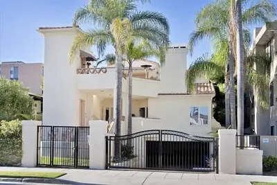 Image de Luxury La Jolla Shores Home - Étapes de la plage