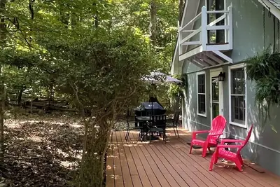 Image de ★ Oasis de forêt charmante ★ Promenade à pied ★ Près de Duke, Downtown ★