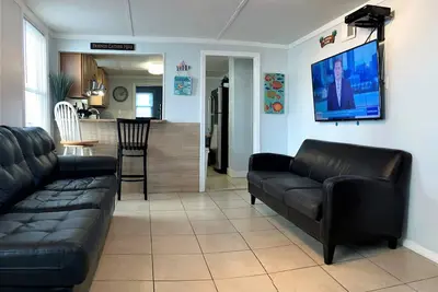 Image de Un bloc de 3 chambres, plage, récemment rénové