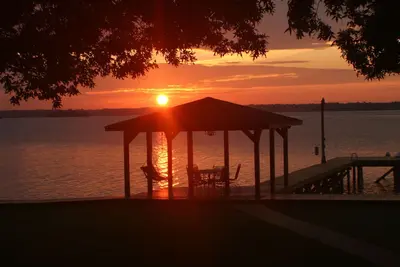 Image de Des vacances sur le lac Norman Ă retenir! (Mooresville, Caroline du Nord)