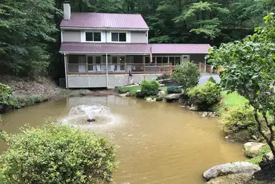 Image de Catch & Release; Etang de pêche, Creek, Internet Wifi, calme