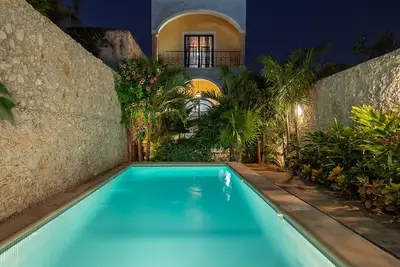 Image de Casa Escalera al Cielo est maintenant disponible à la location dans le centre historique de Centro