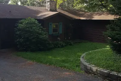 Image de Le Norge Knoll est une retraite tranquille à seulement 2 pâtés de maisons de la rue principale à Blowing Rock
