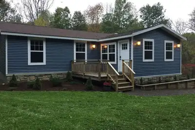 Image de Maison de vacances entièrement rénovée à Ellicottville.