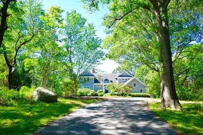 Image de Shelter Island Invisible Waterfront Gem