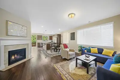 Image de Excellent emplacement, à quelques minutes du centre-ville de Portland. Nouveau, privé, serein