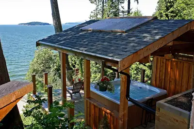 Beachside Island Vista Cottage, plage, vue sur l'océan, bain à remous