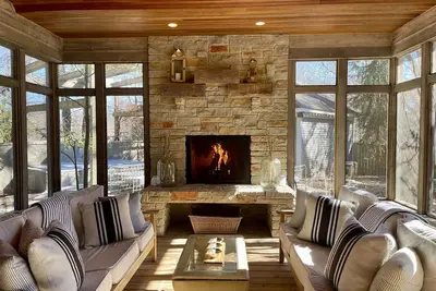 Image de Stones Throw - Amazing Five Bedroom All Ensuite ~ Parfait pour une escapade en couple!