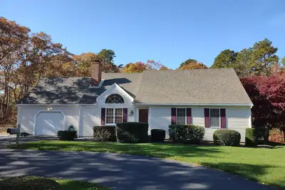 Image de Beautiful Harwich 4 Br Home: Ă quelques minutes du centre-ville de Harwichport et des plages