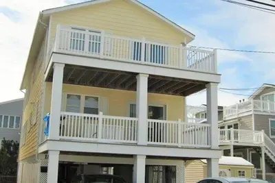 Image de Île de la mer, entrée de Townsend, Oceanfront Beachblock 2ème maison avec vue sur l'eau