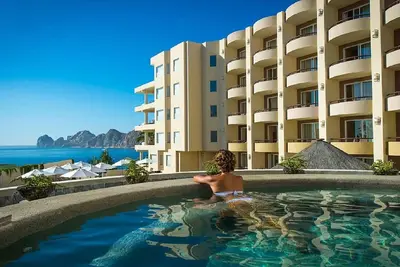 Image de Beau condo de luxe avec 1 ou 2 chambres et 2 salles de bains. Se trouve juste sur la plage!