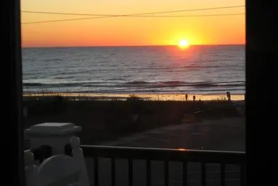 Image de Regardez le lever du soleil depuis le lit I