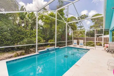 Image de Naples Villa Blu Alba. . Promenade à la plage. . Grande piscine chauffée