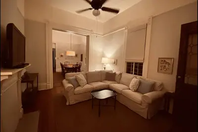 Image de Luxe et charme Just Off Audubon Park-Walking Distance Pour Whole Foods