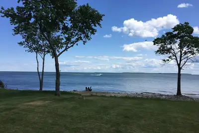 Image de Bord de l'eau, paisible, calme et propre. Les meilleures vues sur Put in Bay.