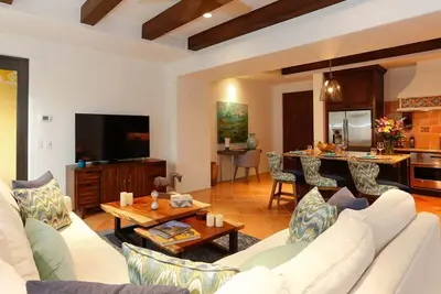 Image de Réductions disponibles (18 sept. -déc. 2019) Belle 1br avec un excellent emplacement!