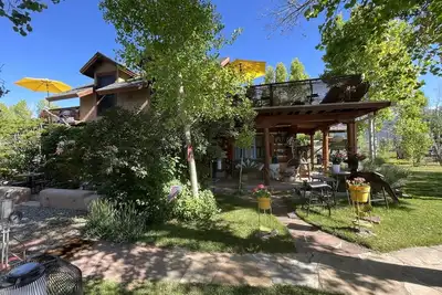 Image de Casa Carmen-la privée Maison Près de Taos et de la vallée de ski!