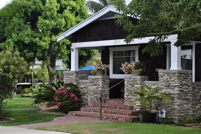 Image de Vintage Bungalow - 1 bloc de la plage Acesss