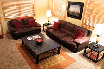 Image de Condo de luxe entier seulement 120 $ \/ nuit taux standard