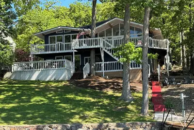 Image de Sensationnel! ! Retraite magnifique pour la famille et les amis dans la baie calme - incroyable!