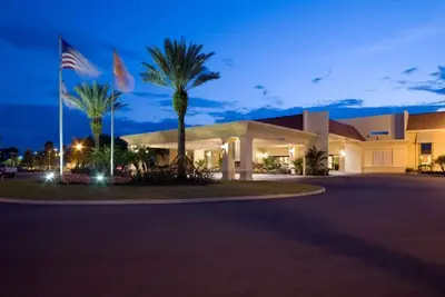 Image de 2 Br Condo Au Lac Orange. 1 semaine disponible, flexible jusqu'en 2019, pour 8 personnes