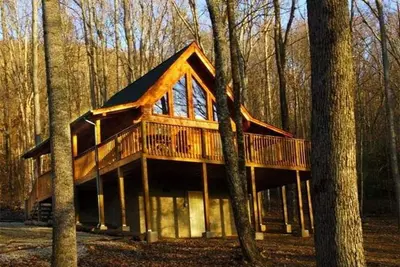 Image de \"Une retraite paisible\" Impressionnant Nouveau Parc De Foothill À 2 Milles D'ENTRÉE