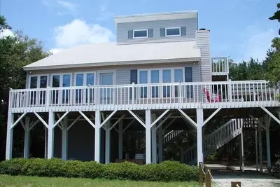 Image de Oceanview, 4Bed, 3b, à deux minutes de la plage. Semaines d'été encore disponibles