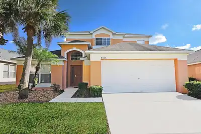 Image de Location moderne et spacieuse dans le complexe Emerald Island près de Disney World (à 3 km de Disney)